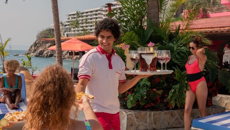 'Acapulco', 'The resort' e 'White lotus': scandali al sole nelle serie tv