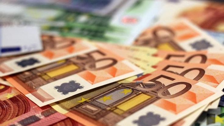 Contante, come il governo vuole cambiare il tetto e come funziona negli altri Paesi