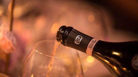 La via italiana alle bollicine di classe: qual è il segreto delle cantine Ferrari?