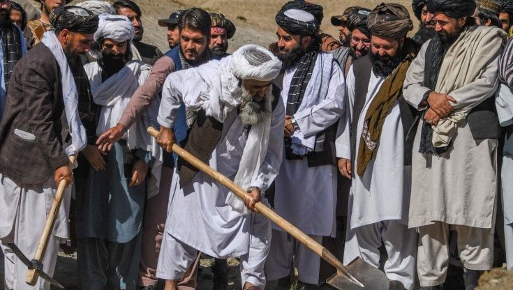 Afghanistan, otto fratellini morti di fame a Kabul. L’Onu: “Da novembre rischio strage”