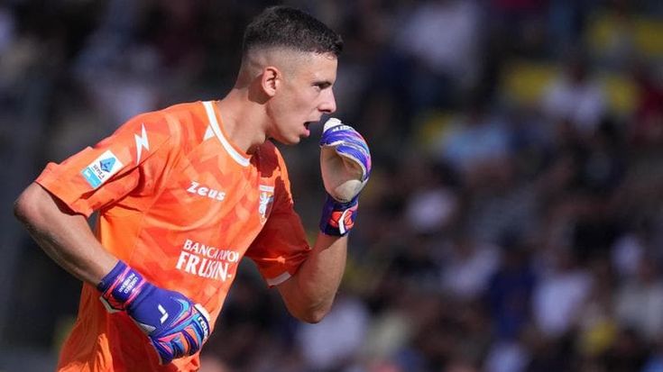 Che ce ne facciamo di un portiere straniero