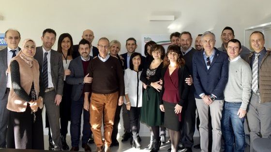 Effetto Parma e Italia in Comune: "Torniamo alle competenze, basta uomini forti"