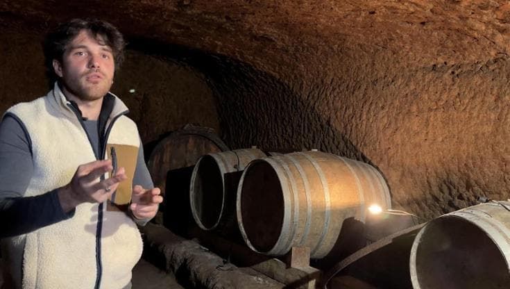 In vigna con Gabriele Ragnini: "Il nostro ritorno alla terra, un'idea nata per caso"