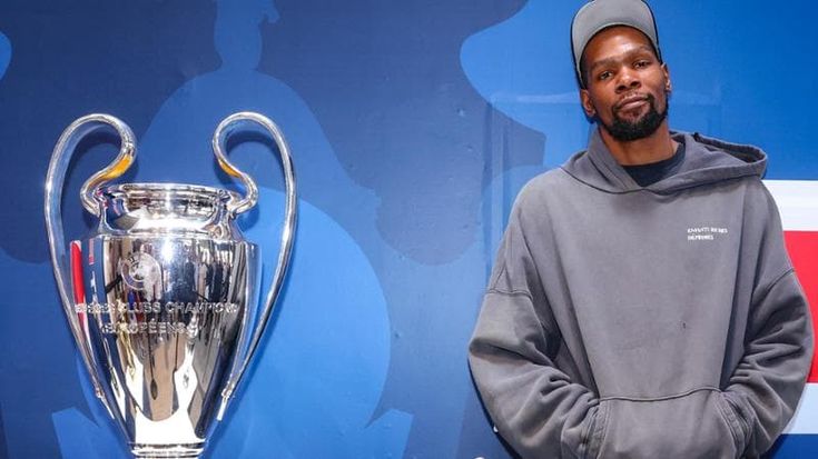 Kevin Durant investe nel calcio: l’asso Nba sarà socio di minoranza nel Psg
