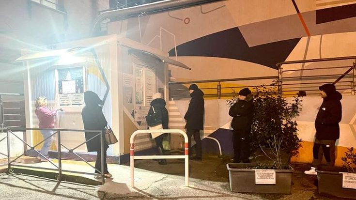 Influenza, tra i malati della variante K. “In attesa da troppo tempo con la tosse che non passa”