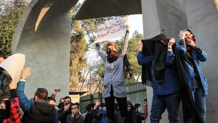 Reza Pahlavi: “Sarà l’Iran la miccia del cambiamento della regione”