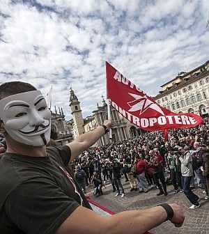 Eurozona, il tasso di disoccupazione &egrave; in calo all'11,8%