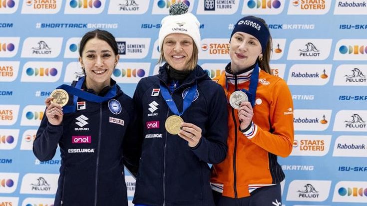 Arianna Fontana oro nei 1500 metri agli Europei di short track. Grave infortunio per Valcepina
