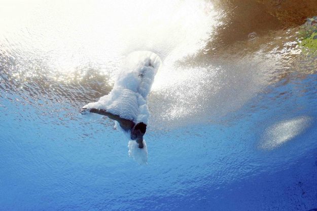 Rio 2016, in acqua come proiettili: i tuffatori visti dal fondo vasca 