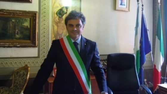 Rovigo, i consiglieri si dimettono in massa. Cade il sindaco leghista Bergamin