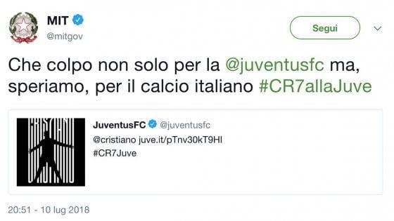 Il Ministero dei Trasporti twitta: "Che colpo Ronaldo alla Juve", poi il post viene cancellato