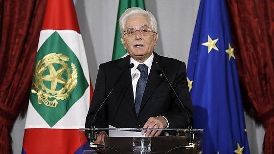 Attacco troll a Mattarella, si indaga per attentato alla libertà del capo dello Stato 