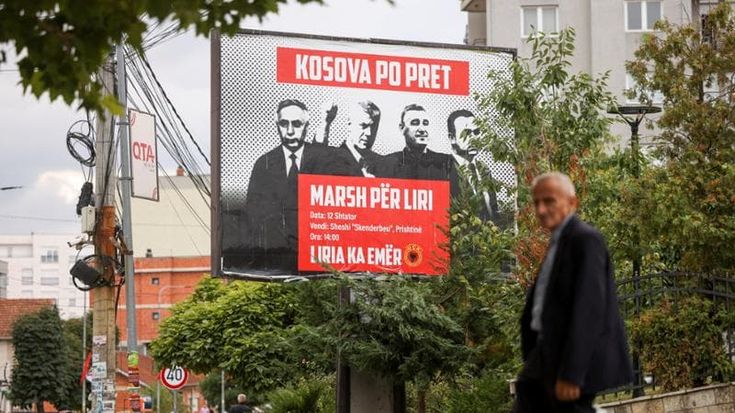 Thaci condannato a 25 anni per crimini di guerra. A Pristina lanci di pietre contro sede Ue
