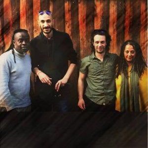 The Black City live al Capolinea, Spoglia-toy per 660 spettatori