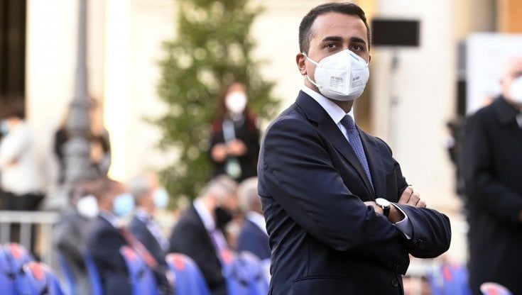 Dpcm Natale, Di Maio difende la linea del rigore: "Nelle ultime ore quasi mille morti. Basta polemiche, serve atto d'amore"