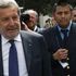 Telecom, Vivendi si arrende: 