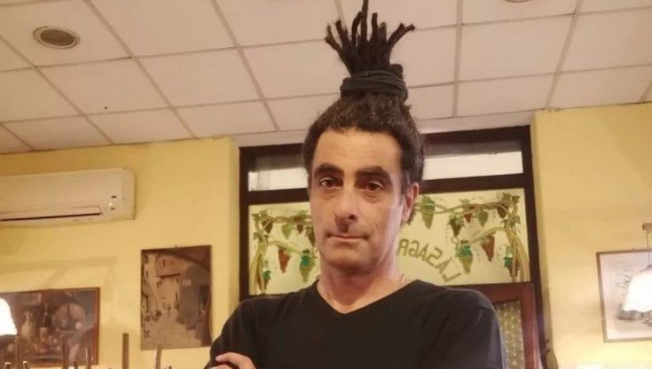 Il cameriere scrittore a Briatore: "Non trovate personale perché la pandemia ci ha insegnato  il valore del tempo"