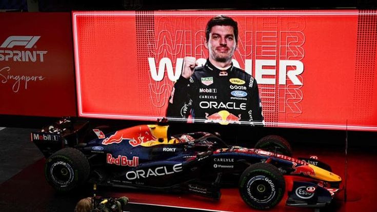 Diretta F1: Verstappen vince la Sprint a Singapore. Hamilton e Leclerc sul podio, Antonelli 4°