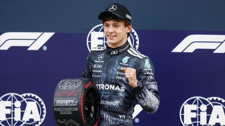 Antonelli, pole anche in Giappone: “Sono felice”. Ferrari in seconda fila con Leclerc