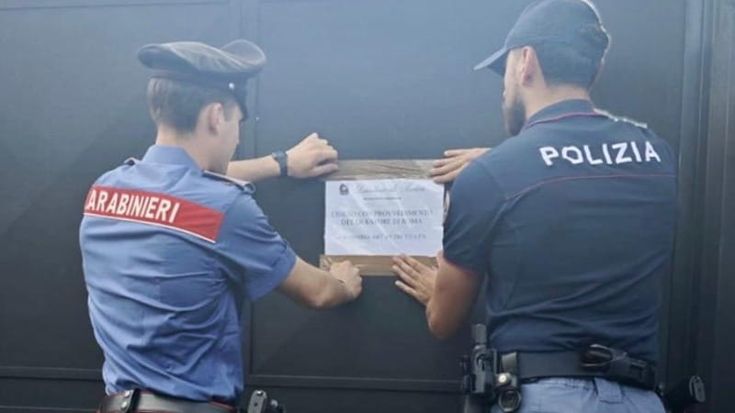 Risse, schiamazzi e un accoltellato: chiude per 15 giorni l’Hangar club, il tempio del raggaeton
