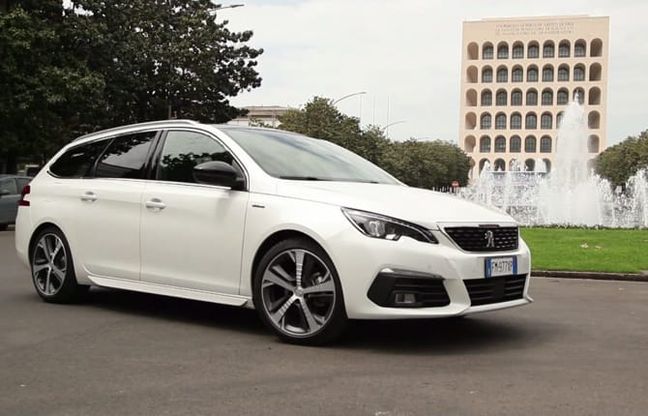 Peugeot SW GT Line, la station che mancava
