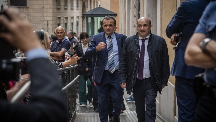 De Luca sdoppia i gruppi all'Ars: così ci saranno più poltrone e stipendi