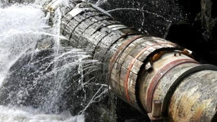 Acqua bene pubblico: a 15 anni dal referendum che sancì questo principio la battaglia continua