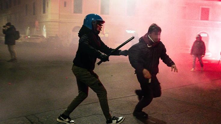 Sicurezza, scudo del governo: più difficile indagare gli agenti