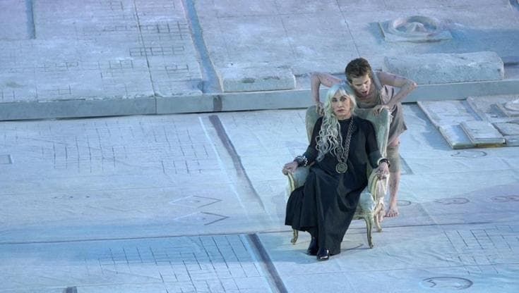 Sonia Bergamasco è "Elettra", ovazione al Teatro greco di Siracusa