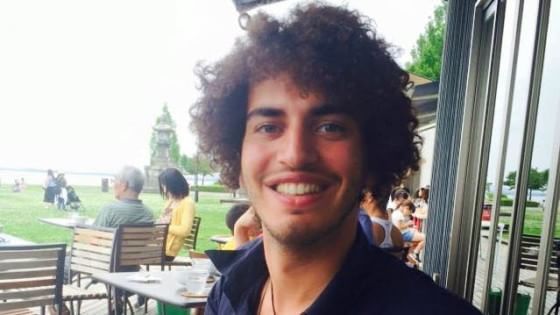 Michael, il giramondo che guadagna grazie ai suoi capelli 