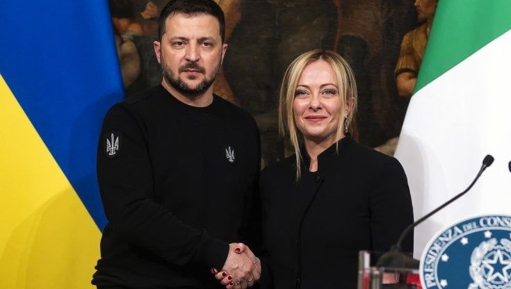 Non è ancora tempo di tregua. Meloni sposa la linea ucraina: “Altri aiuti, no a Kiev nella Nato”