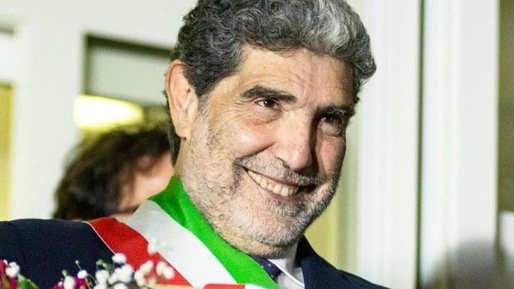 Ruvo, minacce al sindaco Pasquale Chieco e alla sua famiglia. “Io vado avanti per la mia strada”
