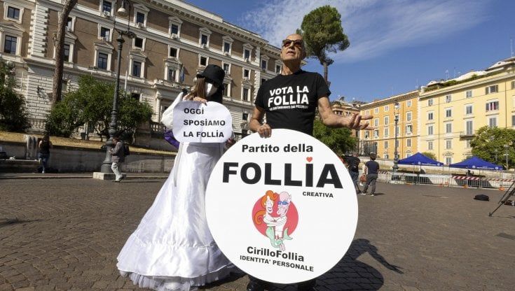 Elezioni, al via la corrida dei simboli, c'è anche il partito della Follia