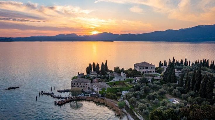 Laghi italiani, dalla Lombardia al Lazio: i campioni di interazioni sui social network