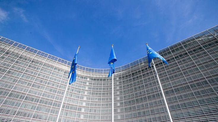 Ue, la lettera di Fitto. “Sull’ energia usare i fondi di coesione”. Regioni Ue in rivolta