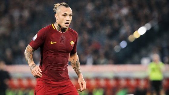 Roma, lesione all'inguine per Nainggolan: derby a rischio