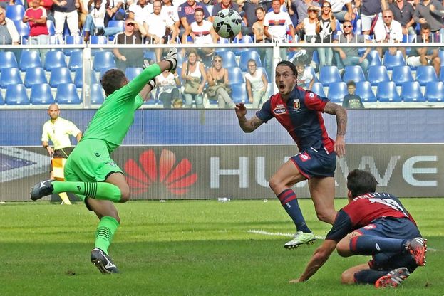 Lazio spreca, a Marassi il Genoa segna e vince con Pinilla