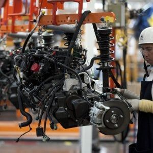Istat, balzano fatturato e ordinativi dell'industria a maggio