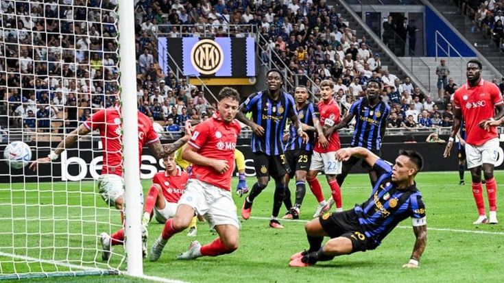 Il Napoli è senza difesa. Allegri corre ai ripari, il 4-3-3 è già un rebus