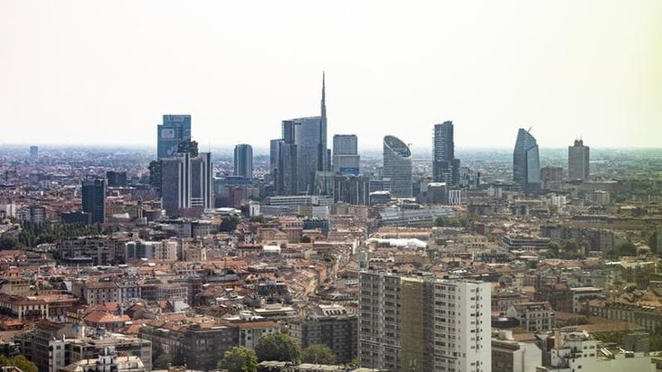Poveri, bui ed economici: così il caro-casa spinge il business seminterrati