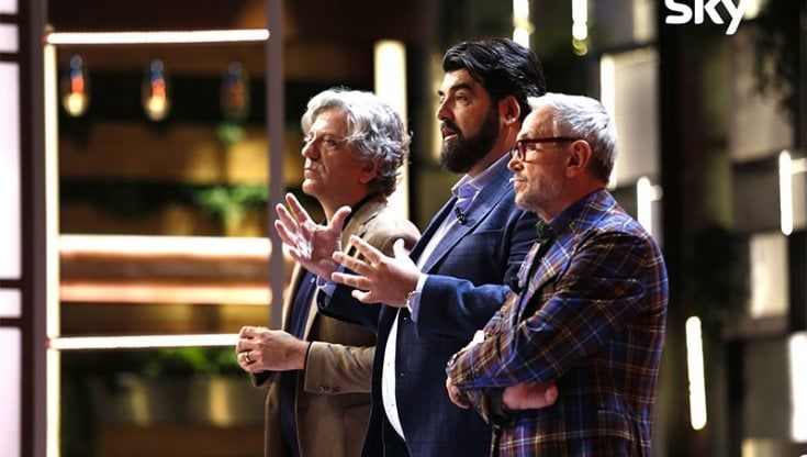 MasterChef 10, parola d'ordine reinventare: il panettone, la mozzarella e la pasta 