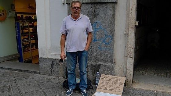 Catania, diventerà un film la storia del clochard poeta 