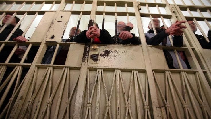 Carceri, de Lucia in Antimafia nazionale. ll centrosinistra lo difende e attacca Nordio: “Si dimetta”