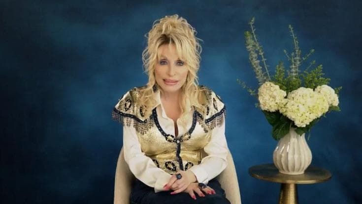 Dolly Parton: il video postumo di accettazione del premio alla carriera agli Americana Awards