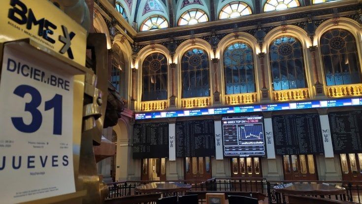 Le Borse Ue iniziano l'anno con il piede giusto. Wall Street inverte rotta dopo i record 
