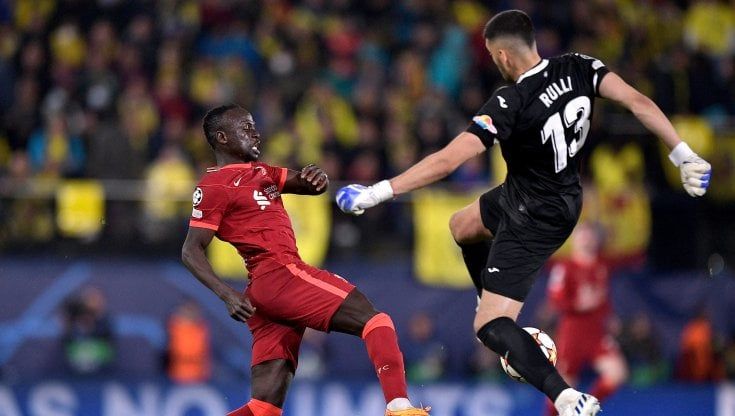 Rulli, notte da incubo: chi è il portiere del Villarreal che ha 'spinto' il Liverpool in finale