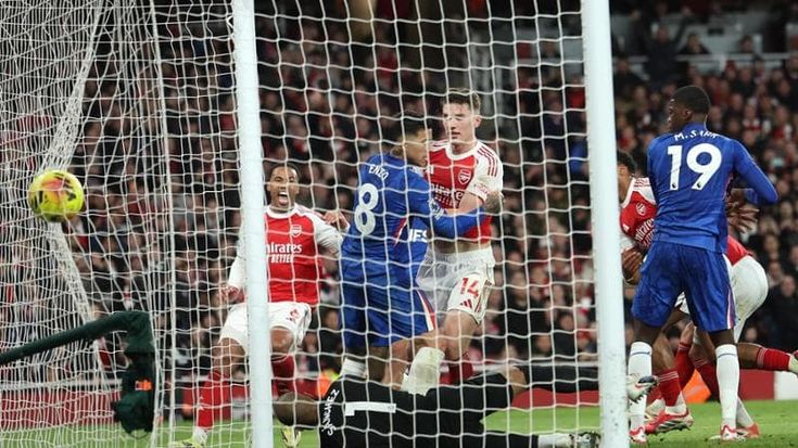 Dammi un angolo e farò gol, il record dell’Arsenal. Yamal, una tripletta per riscrivere la storia