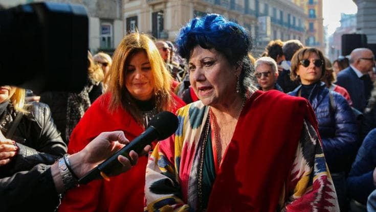L’8 marzo di Marisa Laurito: “Ma gli uomini ancora non accettano se a comandare siamo noi”