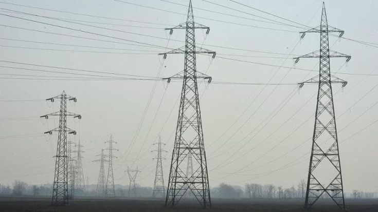 Caro energia, l’allarme di Assolombarda per il 2025. E le imprese cominciano a fermarsi