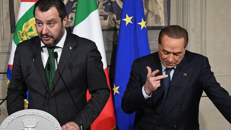 Battute, insulti e comizi social: la resa dei conti tra Berlusconi e Salvini